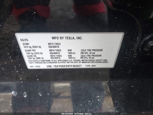 2026 TESLA MODEL Y 7SAYGDED9TF383527 Photo 8