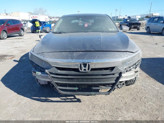 1HGCV3F49JA000764 Honda Accord Hybrid Ex