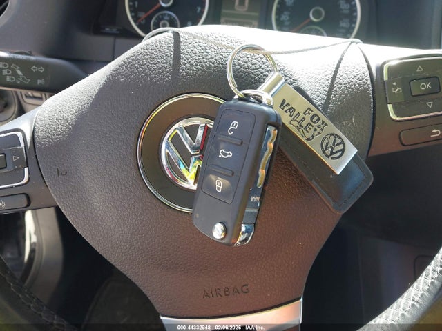 2017 VOLKSWAGEN TIGUAN WVGUV7AX8HW504579 Photo 10