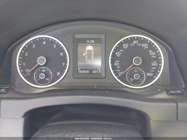 2017 VOLKSWAGEN TIGUAN WVGUV7AX8HW504579 Photo 6