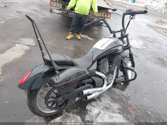 2006 VICTORY MOTORCYCLES VEGAS 5VPAB26D563007202 Photo 3