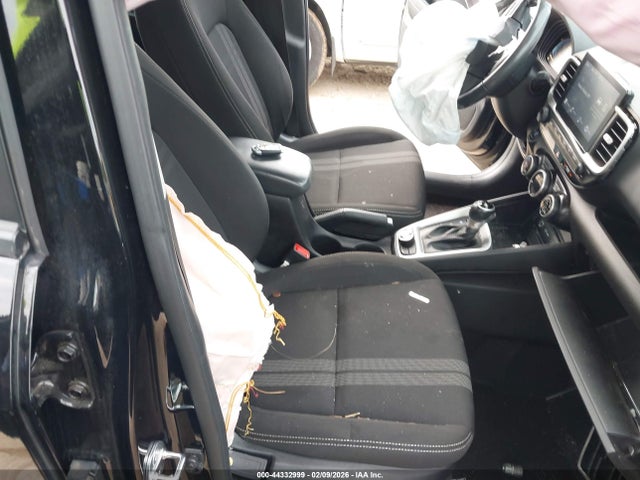 44332999 :رقم المزاد ، KMHRC8A37RU316194 vin ، 2024 Hyundai Venue Sel مزاد بيع