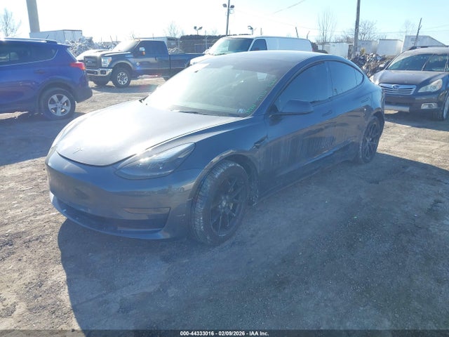 2023 TESLA MODEL 3 5YJ3E1EA6PF687972 Photo 1