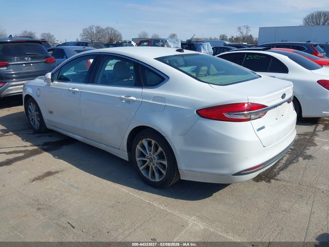 2017 FORD FUSION ENERGI 3FA6P0PUXHR269364 Photo 2