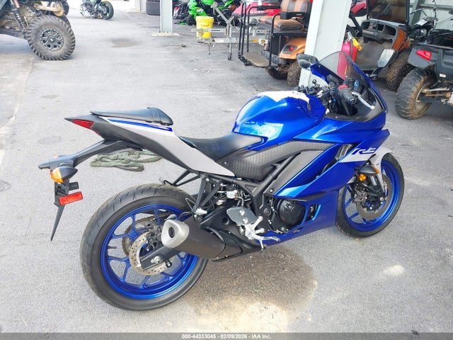 2021 YAMAHA YZFR3 MH3RH18Y4MK007383 Photo 3