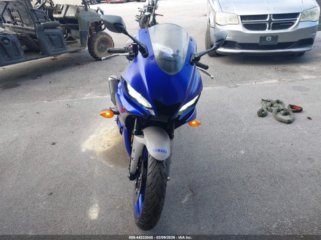 2021 YAMAHA YZFR3 MH3RH18Y4MK007383 Photo 4