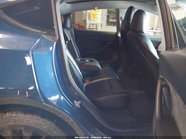 2022 TESLA MODEL Y 7SAYGDEE4NF447310 Photo 7