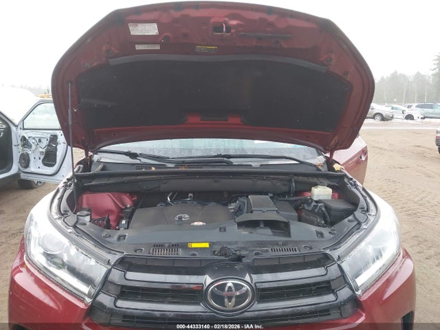 5TDJZRFH6JS833716 Toyota Highlander Se