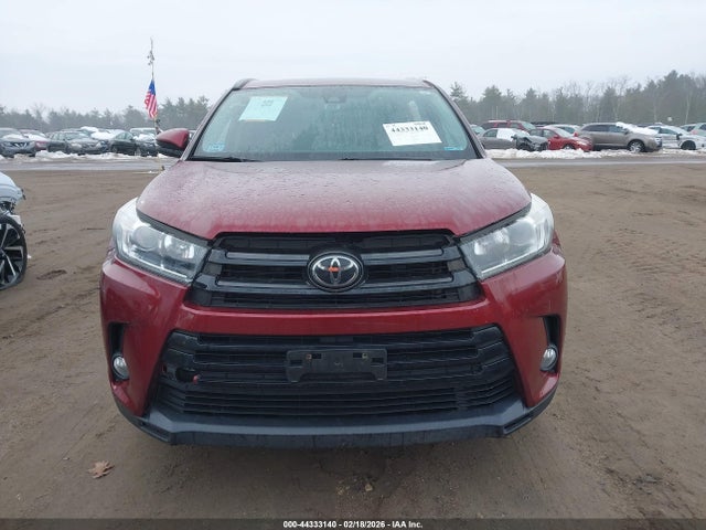 5TDJZRFH6JS833716 Toyota Highlander Se