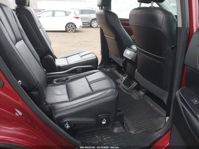 5TDJZRFH6JS833716 Toyota Highlander Se