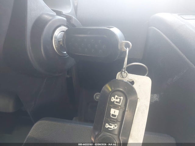 2015 RAM PROMASTER 2500 3C6TRVDDXFE506066 Photo 10
