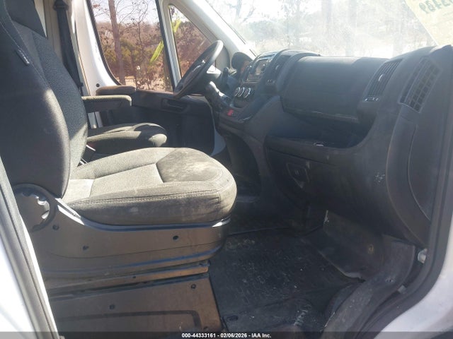 2015 RAM PROMASTER 2500 3C6TRVDDXFE506066 Photo 4