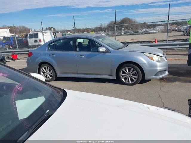 44333197 :رقم المزاد ، 4S3BMCC60D3011891 vin ، 2013 Subaru Legacy 2.5i Premium مزاد بيع