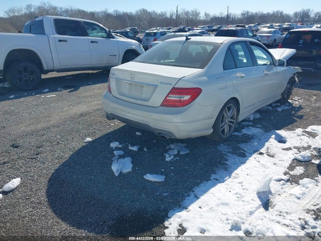Продаж на аукціоні авто 2012 Mercedes-benz C 300 Luxury 4matic/sport 4matic, vin: WDDGF8BB3CR201441, номер лоту: 44333209