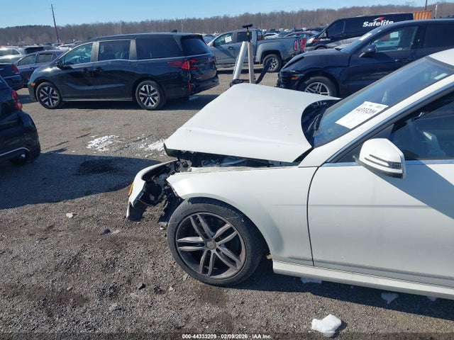 Продаж на аукціоні авто 2012 Mercedes-benz C 300 Luxury 4matic/sport 4matic, vin: WDDGF8BB3CR201441, номер лоту: 44333209