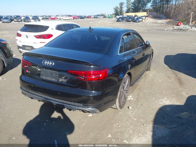 44333244 :رقم المزاد ، WAUC4AF45JA001509 vin ، 2018 Audi S4 3.0t Premium Plus مزاد بيع