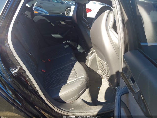 44333244 :رقم المزاد ، WAUC4AF45JA001509 vin ، 2018 Audi S4 3.0t Premium Plus مزاد بيع