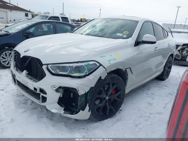 2022 BMW X6 5UXCY6C05N9L64520 Photo 1