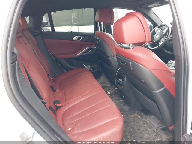 2022 BMW X6 5UXCY6C05N9L64520 Photo 7