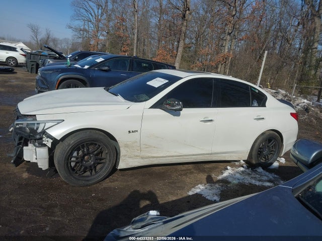 Продажа на аукционе авто 2017 Infiniti Q50 3.0t Sport, vin: JN1EV7AR0HM830627, номер лота: 44333253