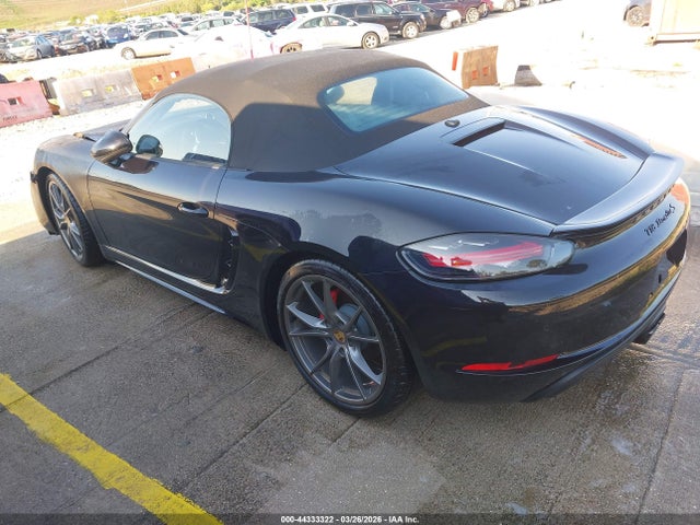 2024 PORSCHE 718 BOXSTER WP0CB2A82RK223584 Photo 2