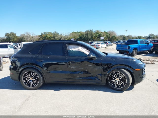 Porsche Cayenne 2025 WP1AA2AY3SDA02921 Image 13