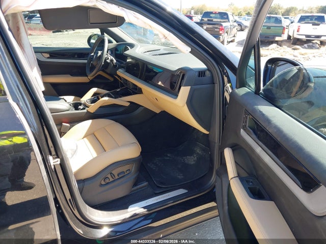 2025 PORSCHE CAYENNE WP1AA2AY3SDA02921 Photo 4