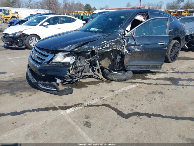 44333347 :رقم المزاد ، 5J6TF3H34FL000080 vin ، 2015 Honda Crosstour Ex مزاد بيع
