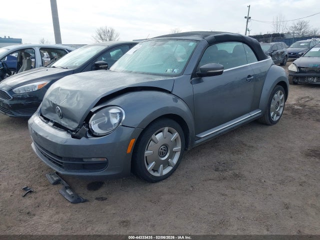 3VW517AT6EM815938 Volkswagen Beetle 1.8t