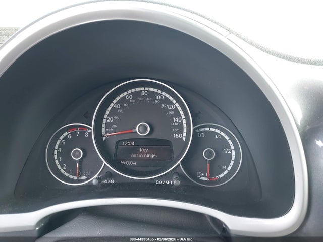 3VW517AT6EM815938 Volkswagen Beetle 1.8t