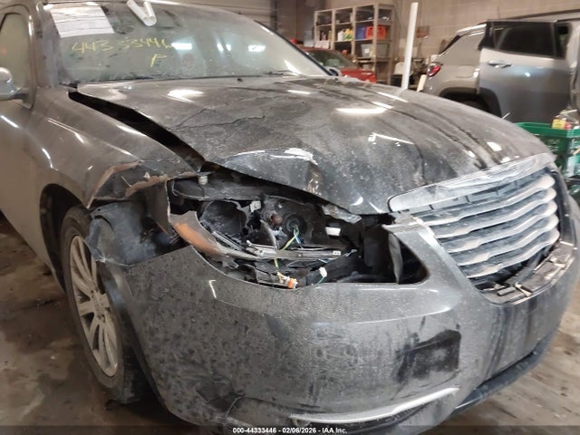 Aukcja sprzedaży 2013 Chrysler 200 Limited, vin: 1C3CCBCG2DN743815, numer aukcji: 44333446