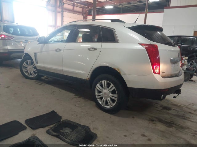 2014 CADILLAC SRX 3GYFNAE38ES554529 Photo 2