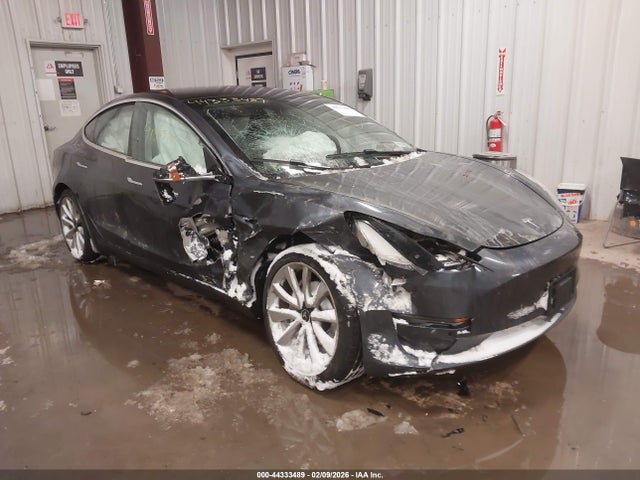 2018 TESLA MODEL 3 5YJ3E1EA4JF007820 Photo 0