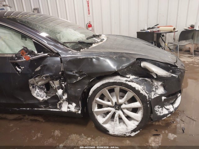 2018 TESLA MODEL 3 5YJ3E1EA4JF007820 Photo 5