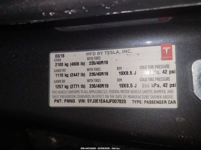 2018 TESLA MODEL 3 5YJ3E1EA4JF007820 Photo 8
