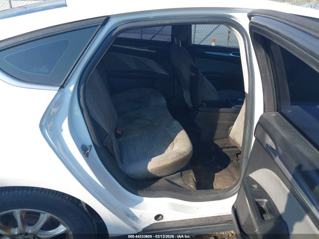 Ford FUSION S 2016 3FA6P0G79GR269624 Image 8