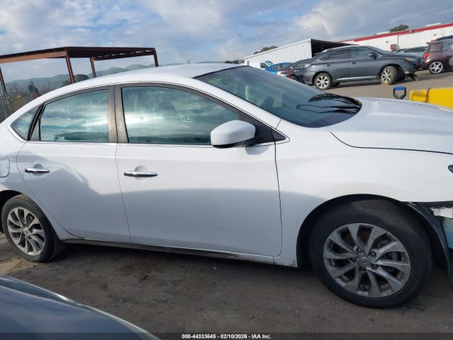 3N1AB7AP4KL611760 Nissan SENTRA SV