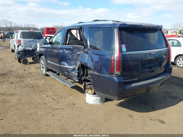 2019 CADILLAC ESCALADE 1GYS4CKJ7KR194118 Photo 2