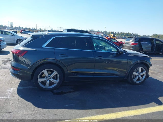 WA1LAAGE7KB023438 Audi E-tron Premium Plus