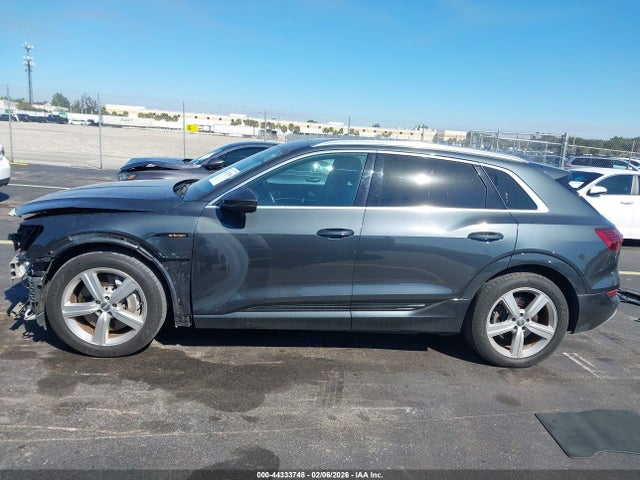 WA1LAAGE7KB023438 Audi E-tron Premium Plus
