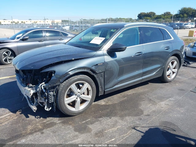 2019 AUDI E-TRON WA1LAAGE7KB023438 Photo 1