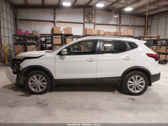 JN1BJ1CP5HW004707 Nissan Rogue Sport Sv