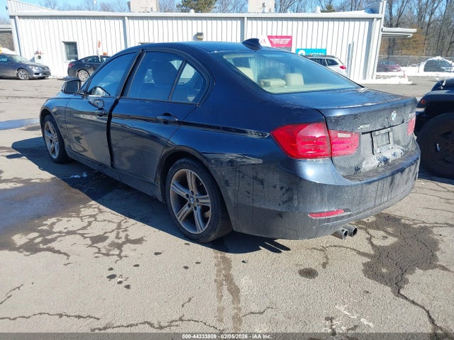 2013 BMW 328I WBA3B3C5XDF537278 Photo 2