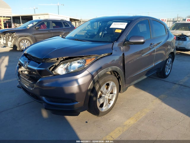 3CZRU5H31JG704660 Honda HR-V LX