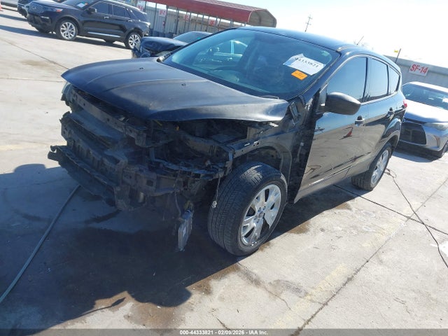 Ford ESCAPE S 2016 1FMCU0F73GUA44482 Image 2