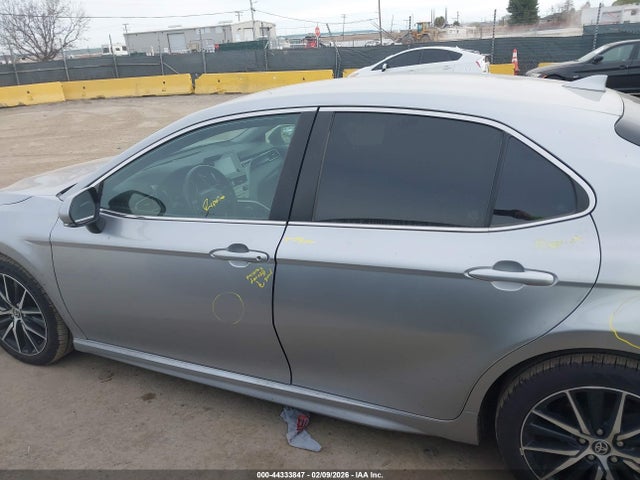 4T1G11AK3PU747026 Toyota CAMRY SE