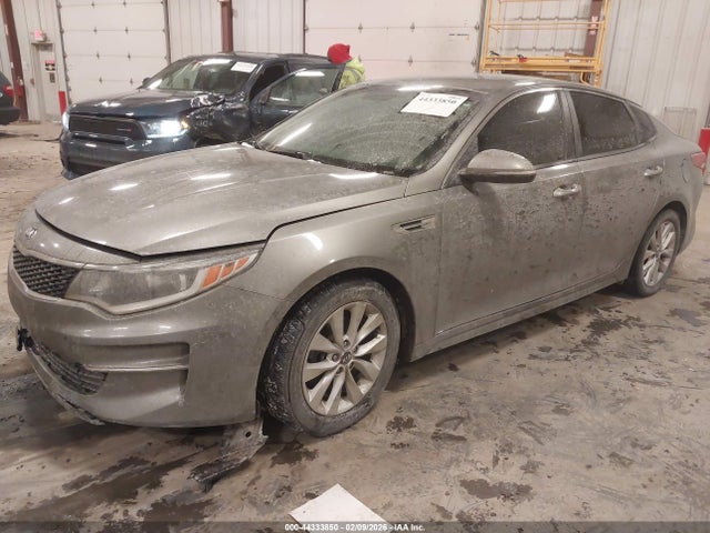 Aukcja sprzedaży 2017 Kia Optima Lx, vin: 5XXGT4L3XHG162800, numer aukcji: 44333850