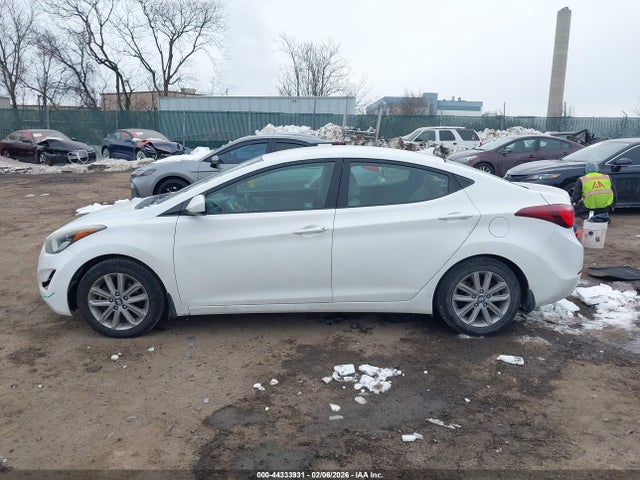 Hyundai ELANTRA SE 2014 5NPDH4AE5EH488173 Image 14
