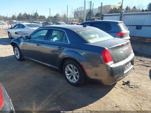 44333965 :رقم المزاد ، 2C3CCAAG0FH801994 vin ، 2015 Chrysler 300 Limited مزاد بيع
