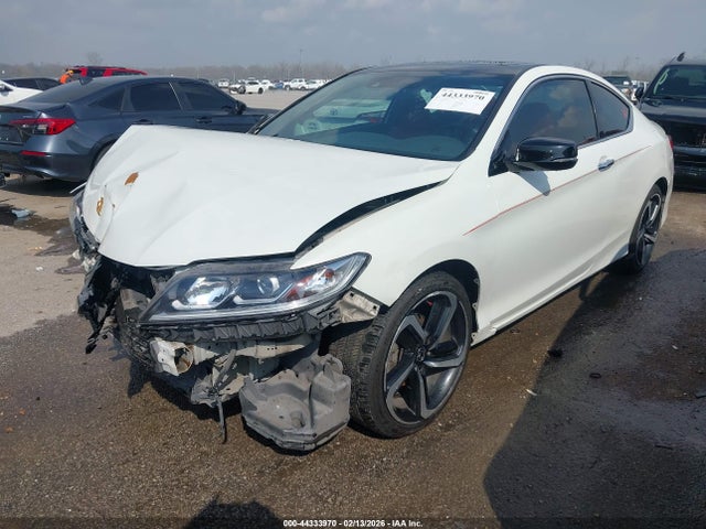 44333970 :رقم المزاد ، 1HGCT1B51GA011436 vin ، 2016 Honda Accord Ex مزاد بيع